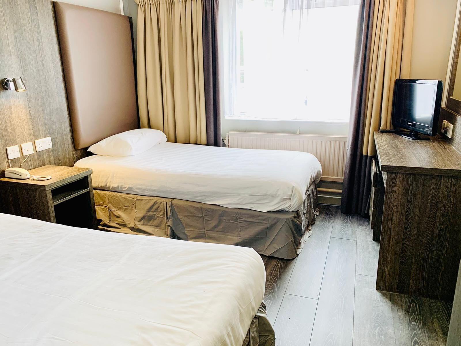Hotel Lily London Bagian luar foto