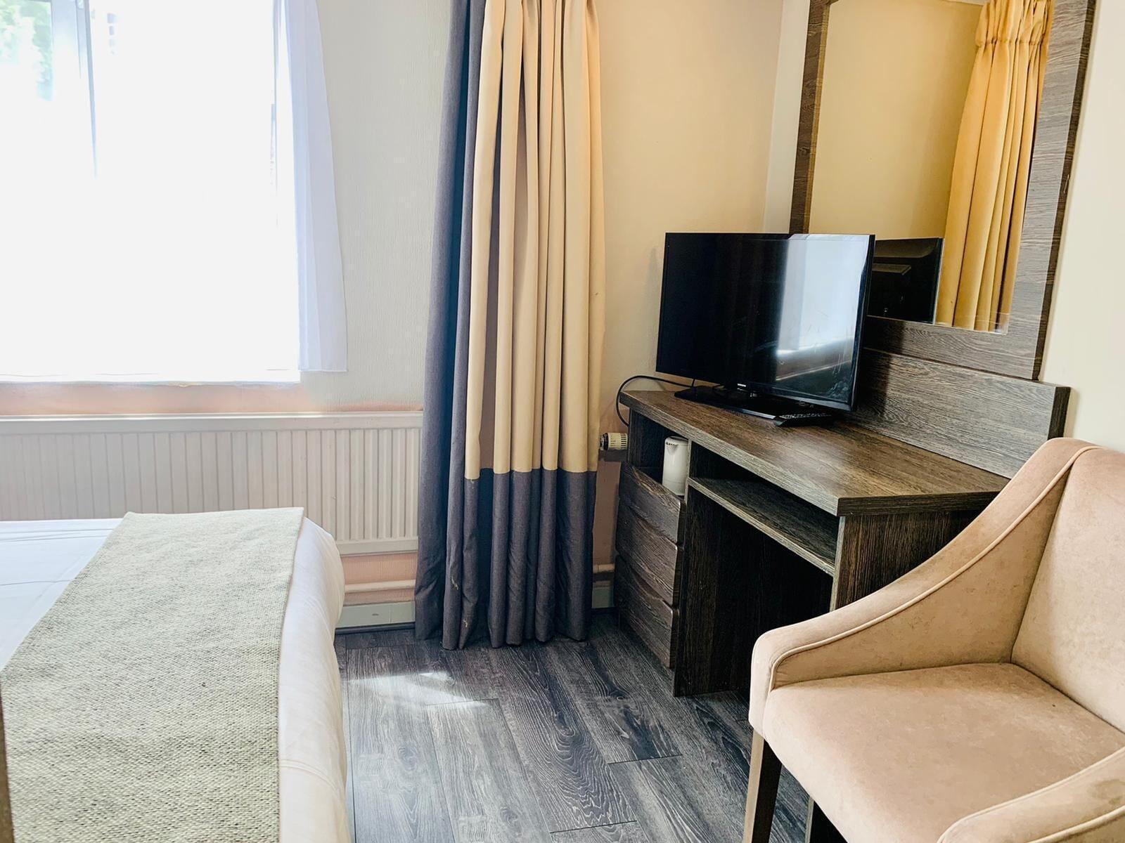 Hotel Lily London Bagian luar foto